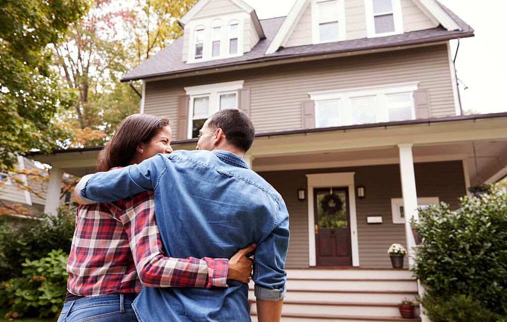 Explore Amazing Real Estate Listings Near You!