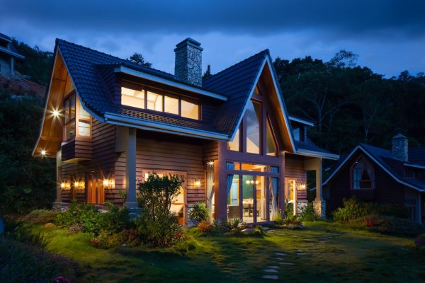 Detached Family House with Large Garden